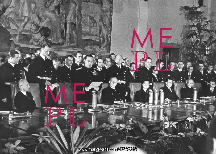 : Galeazzo Ciano holds a speech on the extension of the An : Galeazzo Ciano holds a speech on the extension of the An