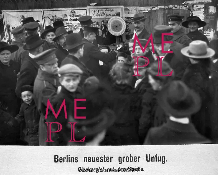 : Gambling in Berlin, 1919 : Gambling in Berlin, 1919