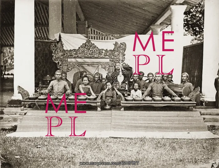 : Gamelan orchestra : Gamelan orchestra