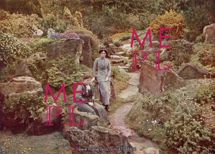 : GARDEN / GREY TOWERS 1912 : GARDEN / GREY TOWERS 1912