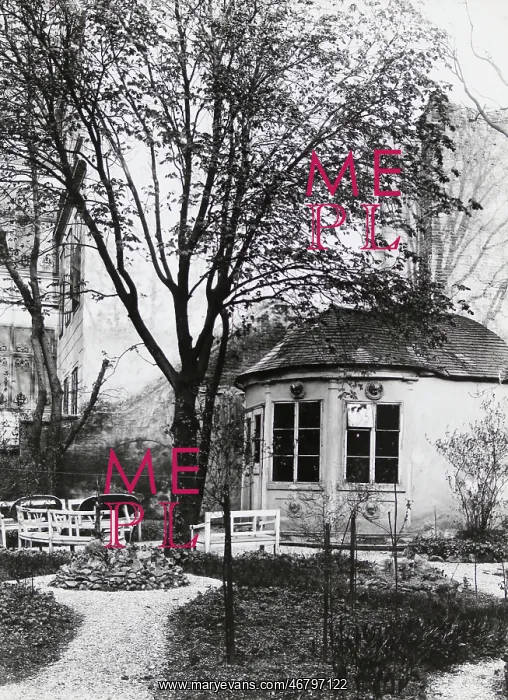 : Garden pavillon at Neubaugasse : Garden pavillon at Neubaugasse