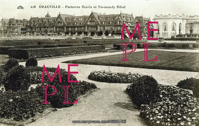 : Gardens in front of the Normandy Hotel and the Casino : Gardens in front of the Normandy Hotel and the Casino