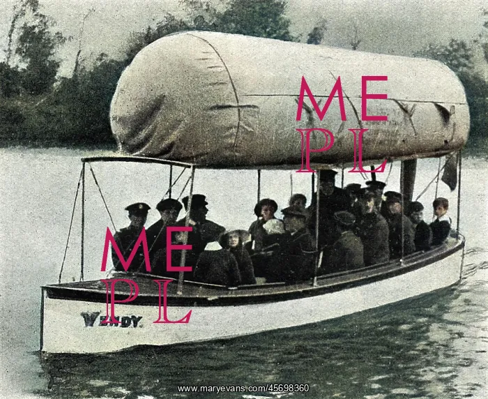 : A gas-bag motor boat : A gas-bag motor boat