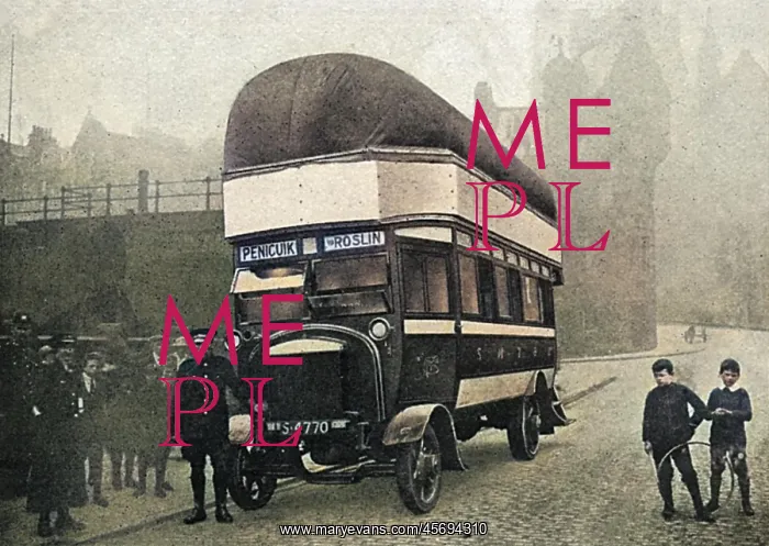 : Gas bag omnibus in Edinburgh, WW1 : Gas bag omnibus in Edinburgh, WW1