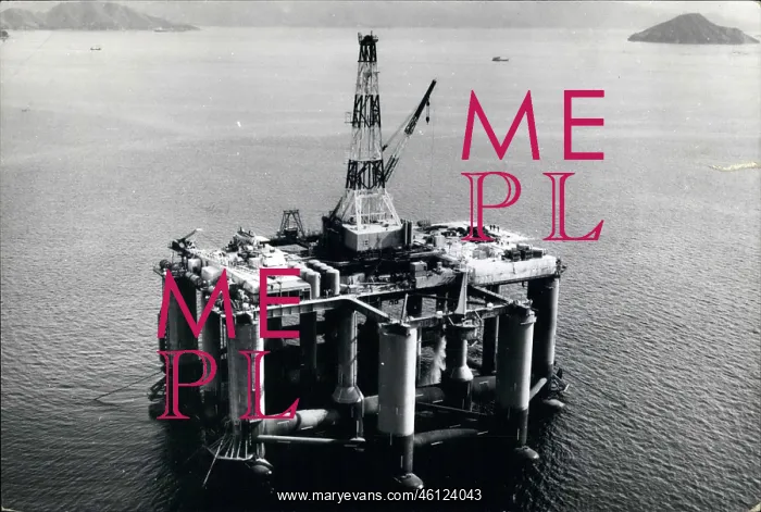 : Gas - Oil. 1968 - Japan Drills For Off Shore Oil : Gas - Oil. 1968 - Japan Drills For Off Shore Oil