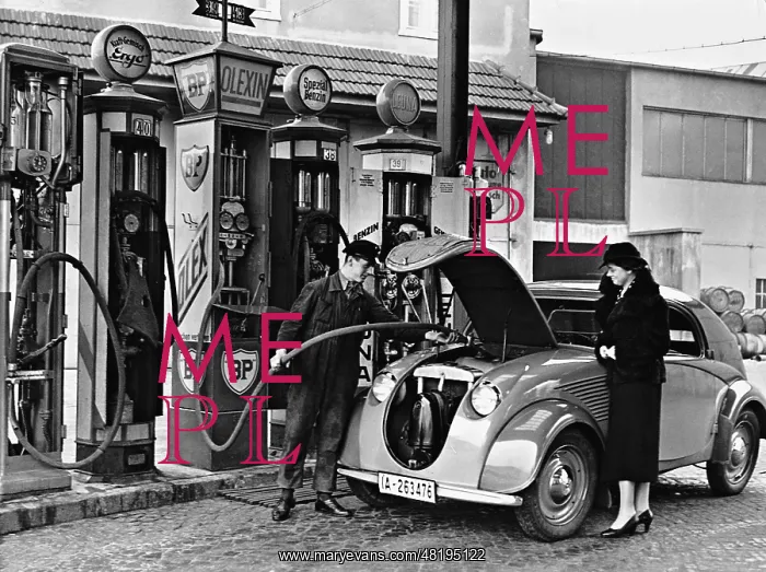 : Gas station, 1937 : Gas station, 1937