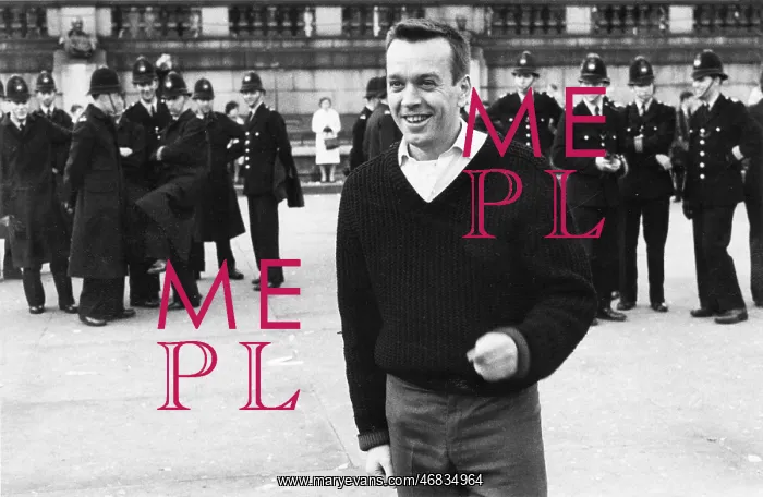 : Bill Gaskill in Trafalgar Square : Bill Gaskill in Trafalgar Square