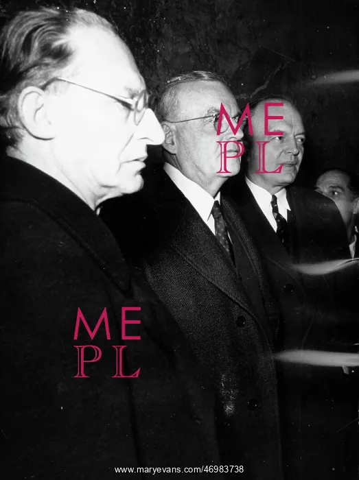 : De Gasperi : De Gasperi