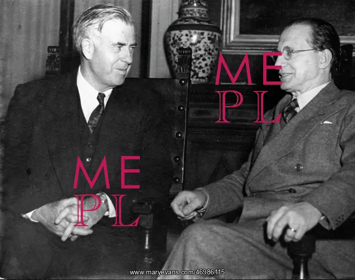 : De Gasperi : De Gasperi
