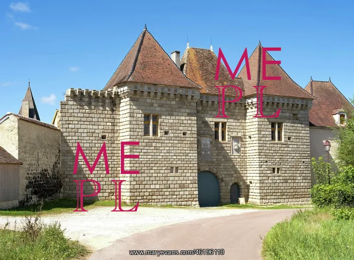 : Gatehouse, Chateau de Morlet, Morlet, Burgundy, France : Gatehouse, Chateau de Morlet, Morlet, Burgundy, France