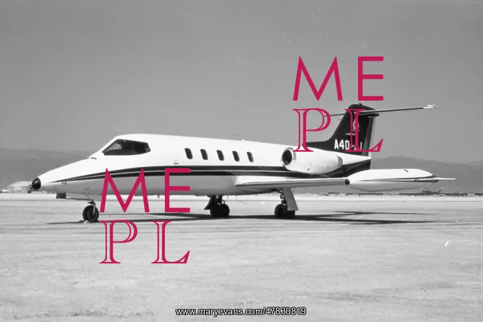 : Gates Learjet 25B A40-AJ : Gates Learjet 25B A40-AJ