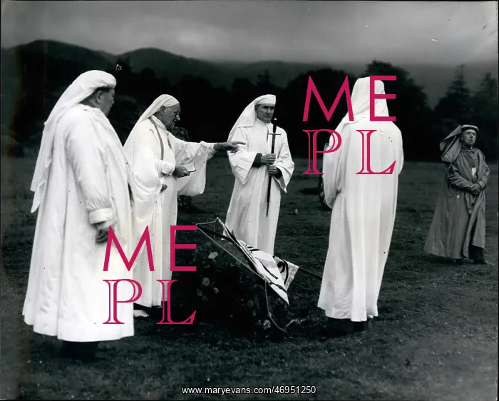 : Gathering of Druids on Isle of Mull, Scotland : Gathering of Druids on Isle of Mull, Scotland
