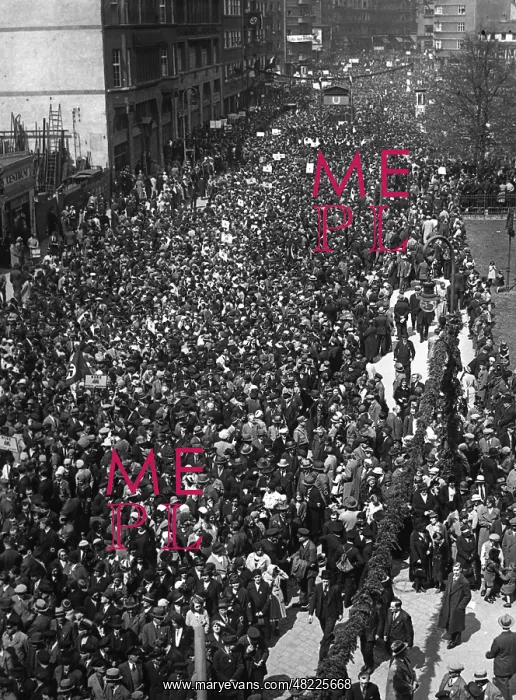 : Gathering place to the May Day rally of 1933 : Gathering place to the May Day rally of 1933