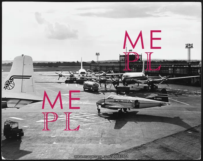 : GATWICK AEROPLANES : GATWICK AEROPLANES