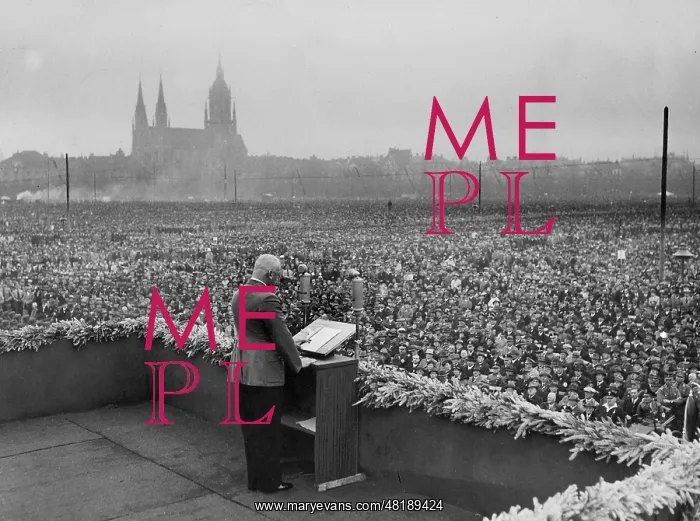 : Gauleiter Adolf Wagner speaks on the 1st of May : Gauleiter Adolf Wagner speaks on the 1st of May
