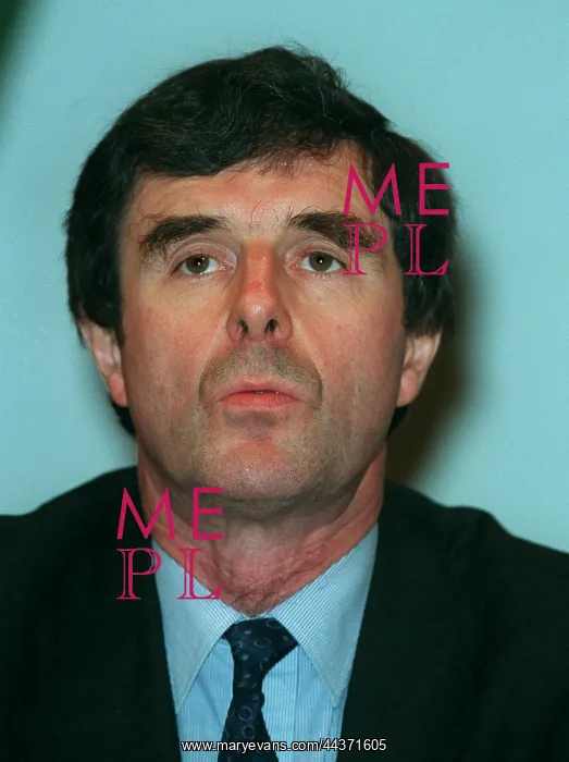  : Gavin Strang MP