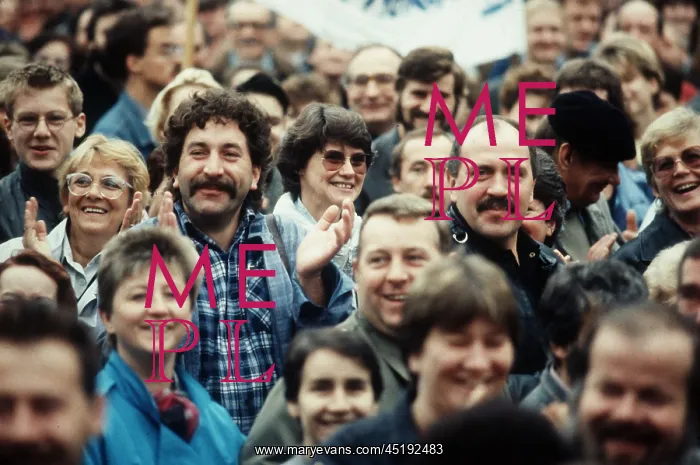 : GDR - Peaceful demonstration 04 November 1989 : GDR - Peaceful demonstration 04 November 1989