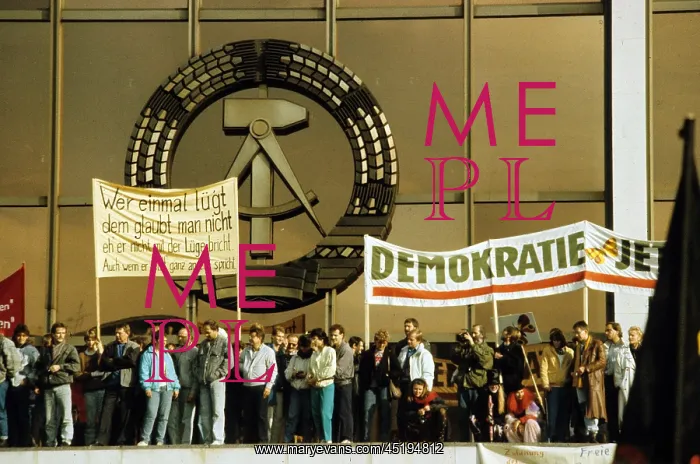 : GDR - Reunification - Mass Rally in Berlin : GDR - Reunification - Mass Rally in Berlin