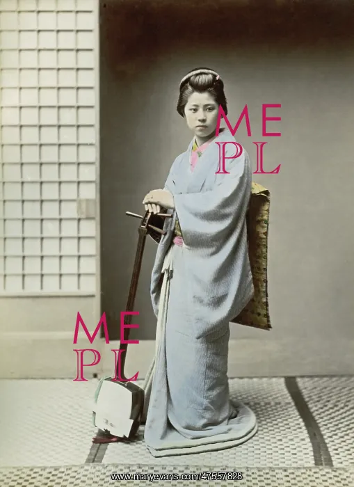  : Geisha with Samisen, Japan