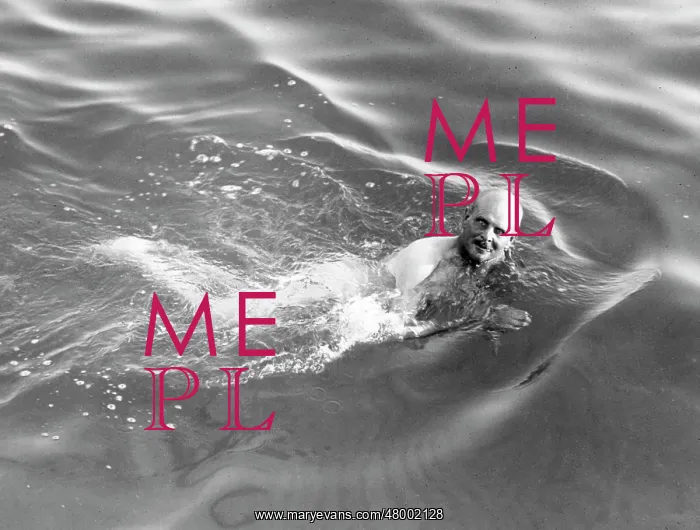 : General Birdwood swimming : General Birdwood swimming