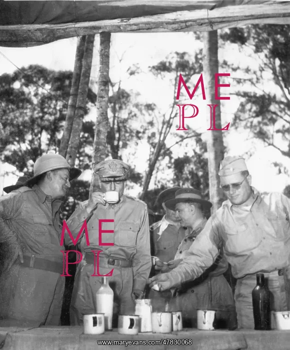 : General Douglas MacArthur : General Douglas MacArthur