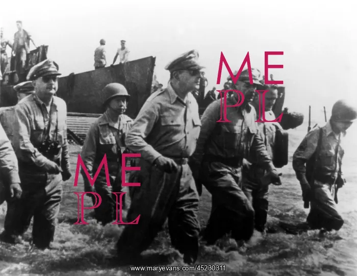 : General Douglas MacArthur returns to Leyte, ? : General Douglas MacArthur returns to Leyte, ?