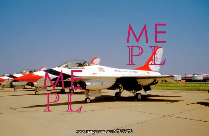 : General Dynamics F-16A Fighting Falcon Thunderbird 2 : General Dynamics F-16A Fighting Falcon Thunderbird 2