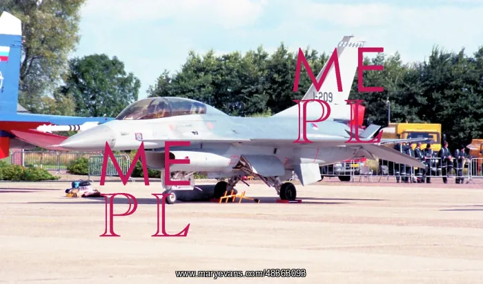 : General Dynamics F-16BM Fighting Falcon J-209 : General Dynamics F-16BM Fighting Falcon J-209
