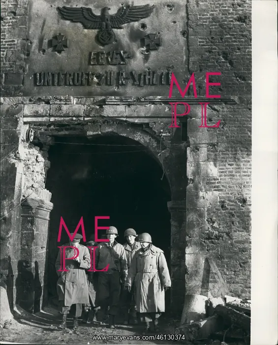 : General Eisenhower visits Julich, Germany, WW2 : General Eisenhower visits Julich, Germany, WW2