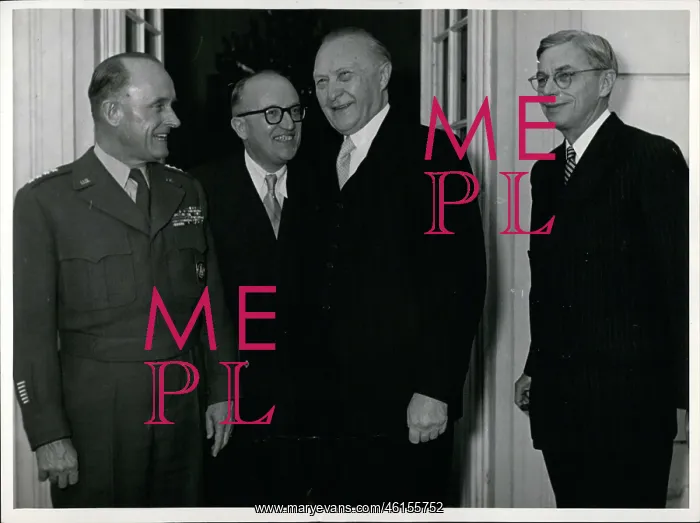 : General Gruenther, Hallstein, Dr Adenauer, Dr Conant : General Gruenther, Hallstein, Dr Adenauer, Dr Conant