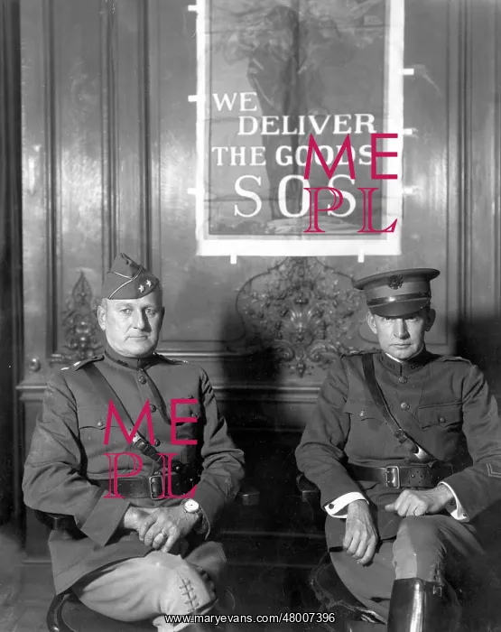 : General Harbord and General Dawes, Paris : General Harbord and General Dawes, Paris