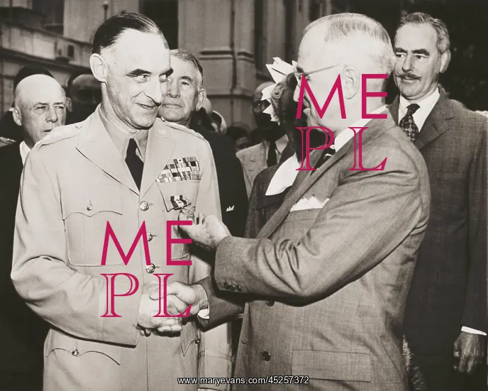 : General Lucius Clay after receiving the Oak Leaf : General Lucius Clay after receiving the Oak Leaf