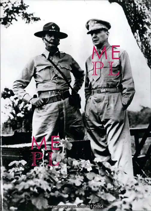 : General MacArthur and Major-General Wainwright, WW2 : General MacArthur and Major-General Wainwright, WW2
