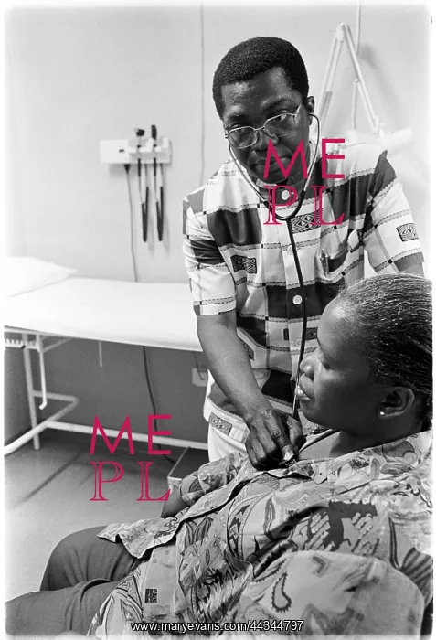 : General Practitioner. Lesotho 1999 @ Cedric Nunn : General Practitioner. Lesotho 1999 @ Cedric Nunn