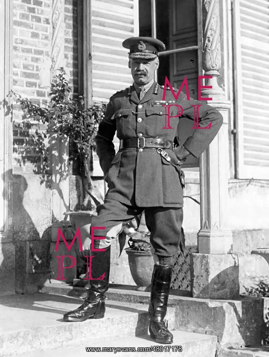 : General Sir Henry Rawlinson, Querrieu Chateau, France : General Sir Henry Rawlinson, Querrieu Chateau, France