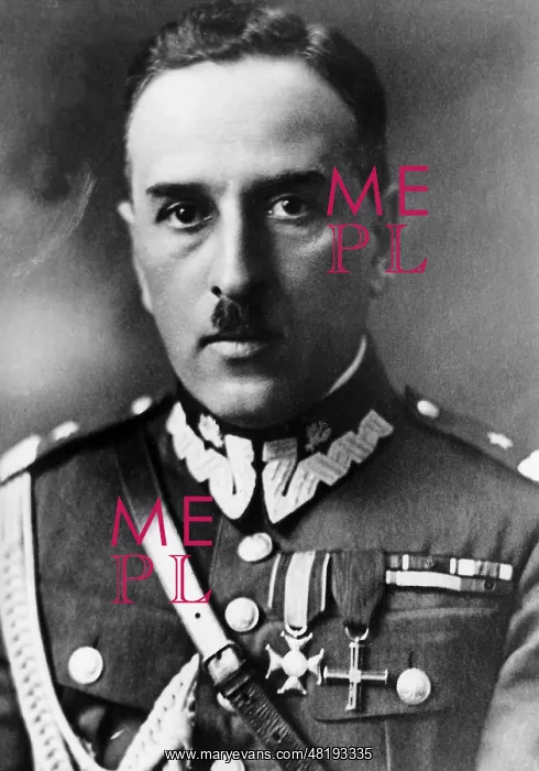 : General Skwarczynski : General Skwarczynski