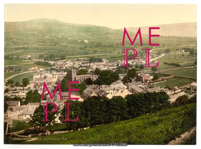 : General view, Castleton, Derbyshire, England : General view, Castleton, Derbyshire, England