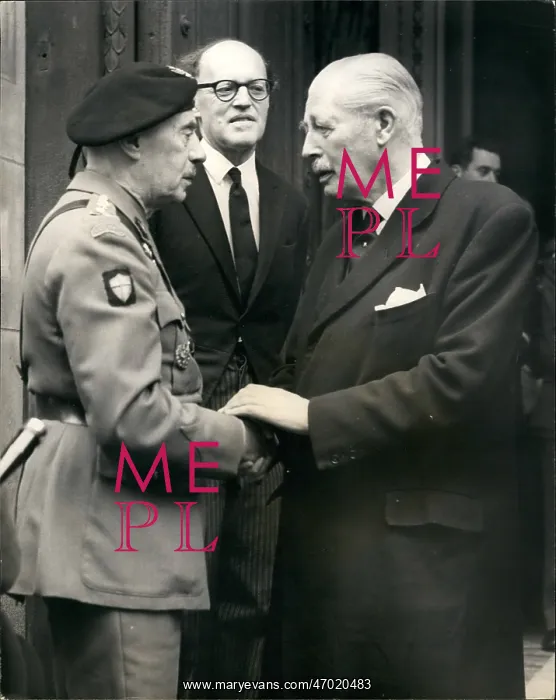 : General W Anders and Harold Macmillan, London : General W Anders and Harold Macmillan, London