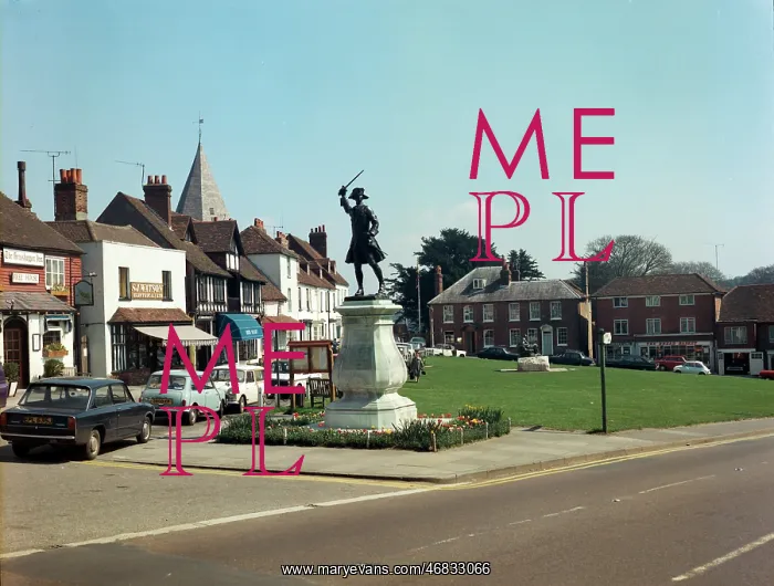 : General Wolfe statue, Westerham : General Wolfe statue, Westerham
