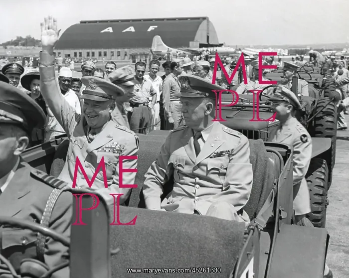 : Generals Dwight Eisenhower and George Marshall : Generals Dwight Eisenhower and George Marshall