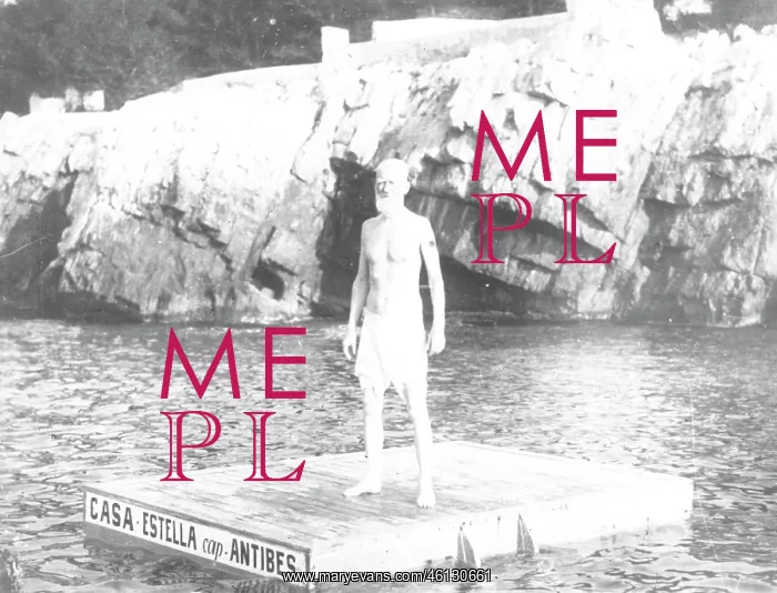 : George Bernard Shaw, playwright, at Cap d'Antibes, France : George Bernard Shaw, playwright, at Cap d'Antibes, France