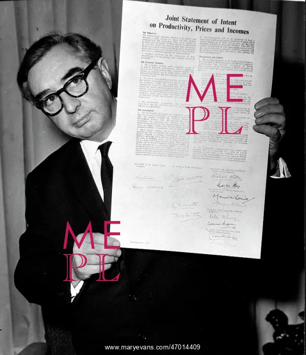 : George Brown with Incomes and Prices agreement : George Brown with Incomes and Prices agreement