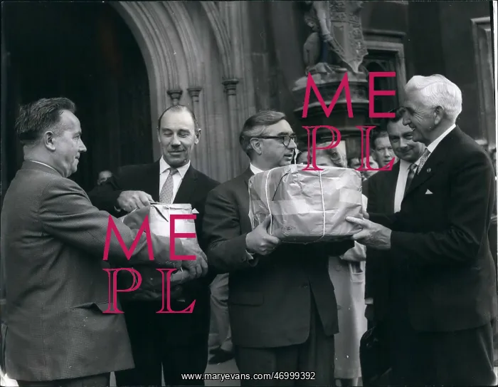 : George Brown receives petition, Westminster, London : George Brown receives petition, Westminster, London