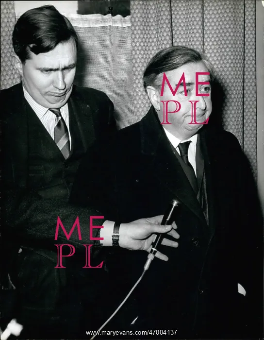 : George Brown visiting Hugh Gaitskell in hospital : George Brown visiting Hugh Gaitskell in hospital