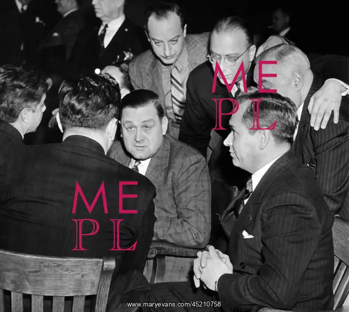: George Bugs Moran on trial for forgery. ? : George Bugs Moran on trial for forgery. ?