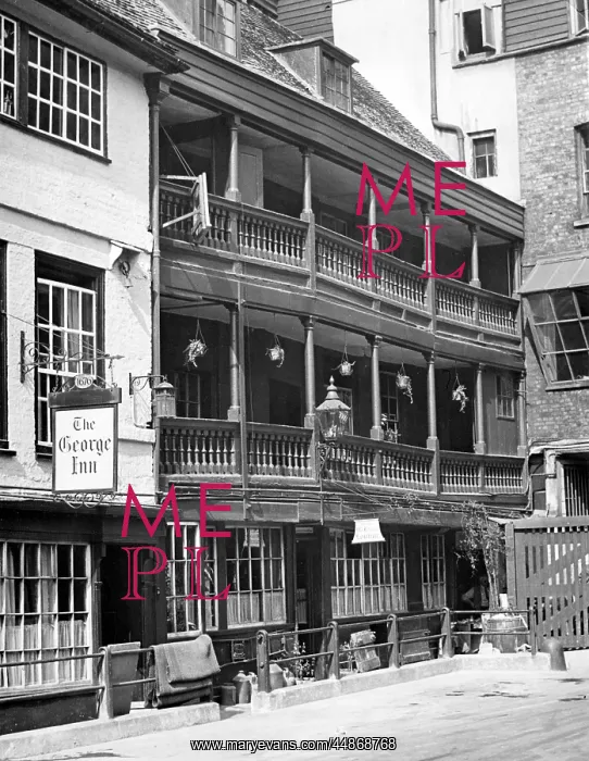 : GEORGE INN, SOUTHWARK : GEORGE INN, SOUTHWARK
