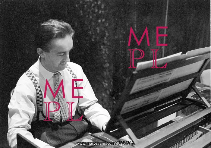 : George Malcolm playing the harpsichord : George Malcolm playing the harpsichord