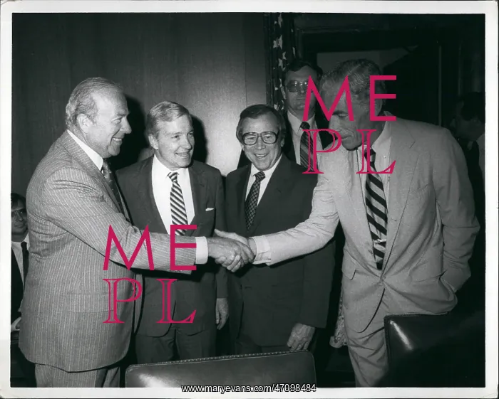 : George Shultz meets with Capitol Hill leaders : George Shultz meets with Capitol Hill leaders