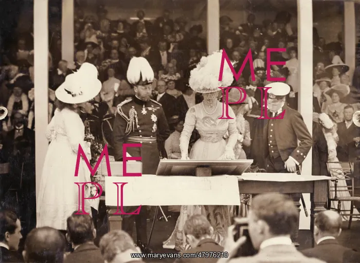 : George V and Mary laying foundation stone, Aberystwyth : George V and Mary laying foundation stone, Aberystwyth