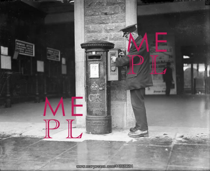 : GEORGE V PILLAR BOX : GEORGE V PILLAR BOX